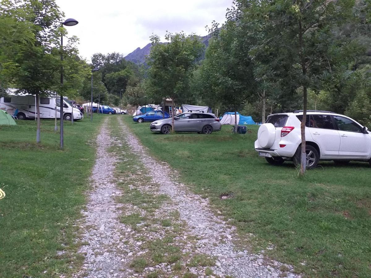 מלון אספוט Camping Riu Gelat מראה חיצוני תמונה